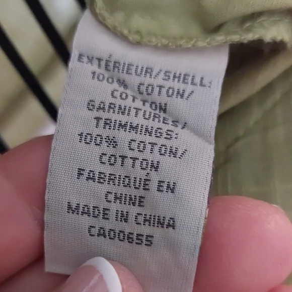 RW&CO. Size L,Olive Ruffle Front Blouse, 100% Cotton - Picture 7 of 7